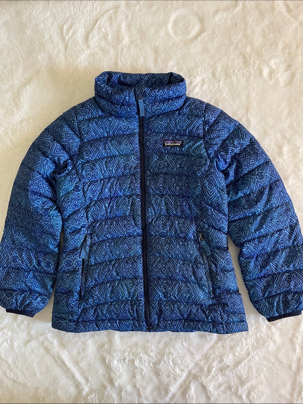 Patagonia Kids Blue Patterned Puffer Jacket SZ 10 M